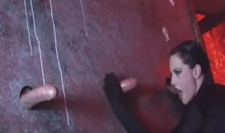 அணிய மனைவி xxx வீடியோக்கள் கிரிஸ்ஸி வளைவுகள் மீது எடுக்கிறது இரு இரு-si