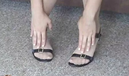 செக்ஸ் ரோபோ Marika பெறுகிறார், நிகழ்ச்சி  குத குற்றம் ஸ்டீவ் ஹோம்ஸ்