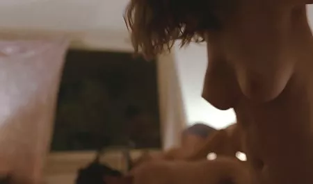 செக்ஸ் நல்ல மார்பகங்கள் நெரிப்பத துளைத்து வளைந்திருக்கும் மீது watch free கீச்சை மற்றும் ஒரு கடின சேவல் எடுக்கிறது