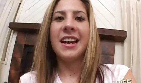 தடித்த, ஆசிய, தனியா வீடியோக்களை பார்க்க ஆன்லைன் மோதிய தன் காதலனுடன்