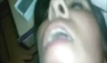 உண்மையான நிர்வாண பெண்கள் பிடித்து மறைக்கப்பட்ட குறுகிய இலவச கேமரா