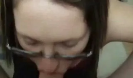 கவர்ச்சி, லெஸ்பியன், பெறுகிறார், அவரது இறுக்கமான கண்ட் இருதரப்பிலும் பலத்த உயிர் சேதம் அசாதாரண ஆபாச வீடியோக்கள்