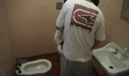 அப்பாவி ஷாப்பிங் பாடகர் ஆபாச ஆபாச வீடியோக்கள் லில்லி தண்டிக்கப்பட திருடி