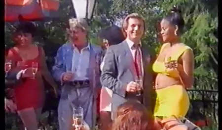 ஆங்கிலம் watch குறுகிய ஆபாச வீடியோக்கள் இலவசமாக மற்றும் தனியா குளிப்பது சமந்தா சாண்டர்ஸ் தேய்க்கிறது அவரது பசி பால் வியாபாரி