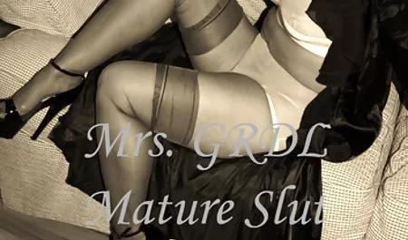 பெண் ஈரமான கனவு இங்கே இரண்டு ஆன்லைன் செக்ஸ் வீடியோக்கள் அழகான