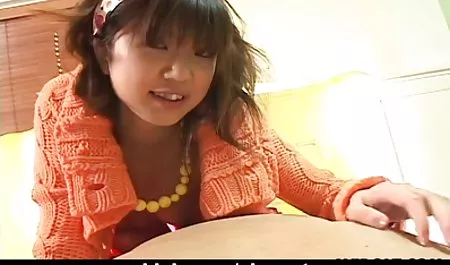 துணை பெண்கள் செயல்பட கண்டுபிடிக்க ஆபாச வீடியோக்கள் ஒரு பணக்கார தொழிலதிபர்