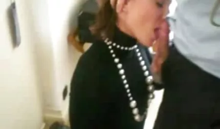 மோசடி - சூடான எல்லி நிக்கோல் ஆதிக்கம் தனது வேடிக்கை  புதிய அண்டை