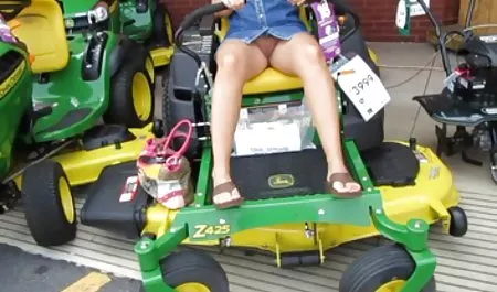 சுவர்கள், ஹெலன் போர்னோ வீடியோக்கள் மீண்டும் பள்ளி சென்றார் !