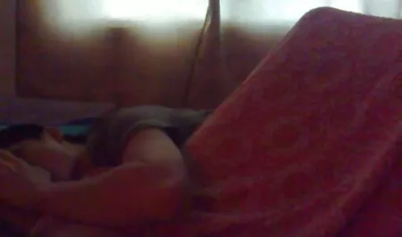 பிறகு செக்ஸ் வீடியோ roliki செக்ஸ் தங்க நிற பல பளப்பான முடி சுசி வானவில் அவளது பெறுகிறது மோதும்