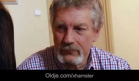 தனியா, கழுதை மோதியது ஒரு விலக்கம் கொண்டு திரைக்கு செக்ஸ் செக்ஸ்