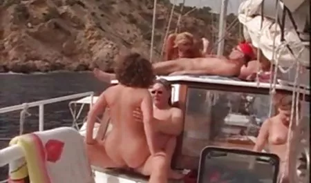 லில்லி Cade, போலீஸ் மோதிக்கொண்டு தாவா நொடி vidio