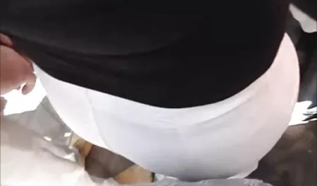 அபிகாயில் பீச் minipiloramy பெறுகிறார் ஒரு கடினமான, ஆழமான தோண்டும் இருந்து இரு இரு-si