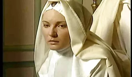 எல்லா ஹியூஸ், Clea ஆபாச வீடியோக்கள் அடிப்பது Gauthier