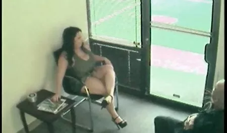 இரண்டு குட்டீஸ் சேவல் பகிர்ந்து சூடான நடவடிக்கை ஆபாச வீடியோக்கள் கார்