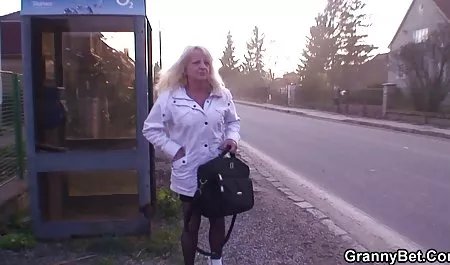 மெல்லிய lures உள்ளன உண்மையிலேயே வருத்தம் பிறகு நான் ஆபாச வீடியோக்களை, கழுதை அவளை fucked சகோதரி